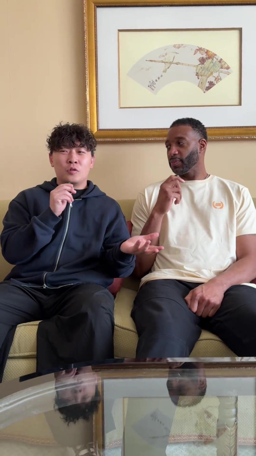 小伙子你真勇啊，在麥迪面前“那個(gè)，那個(gè)”的