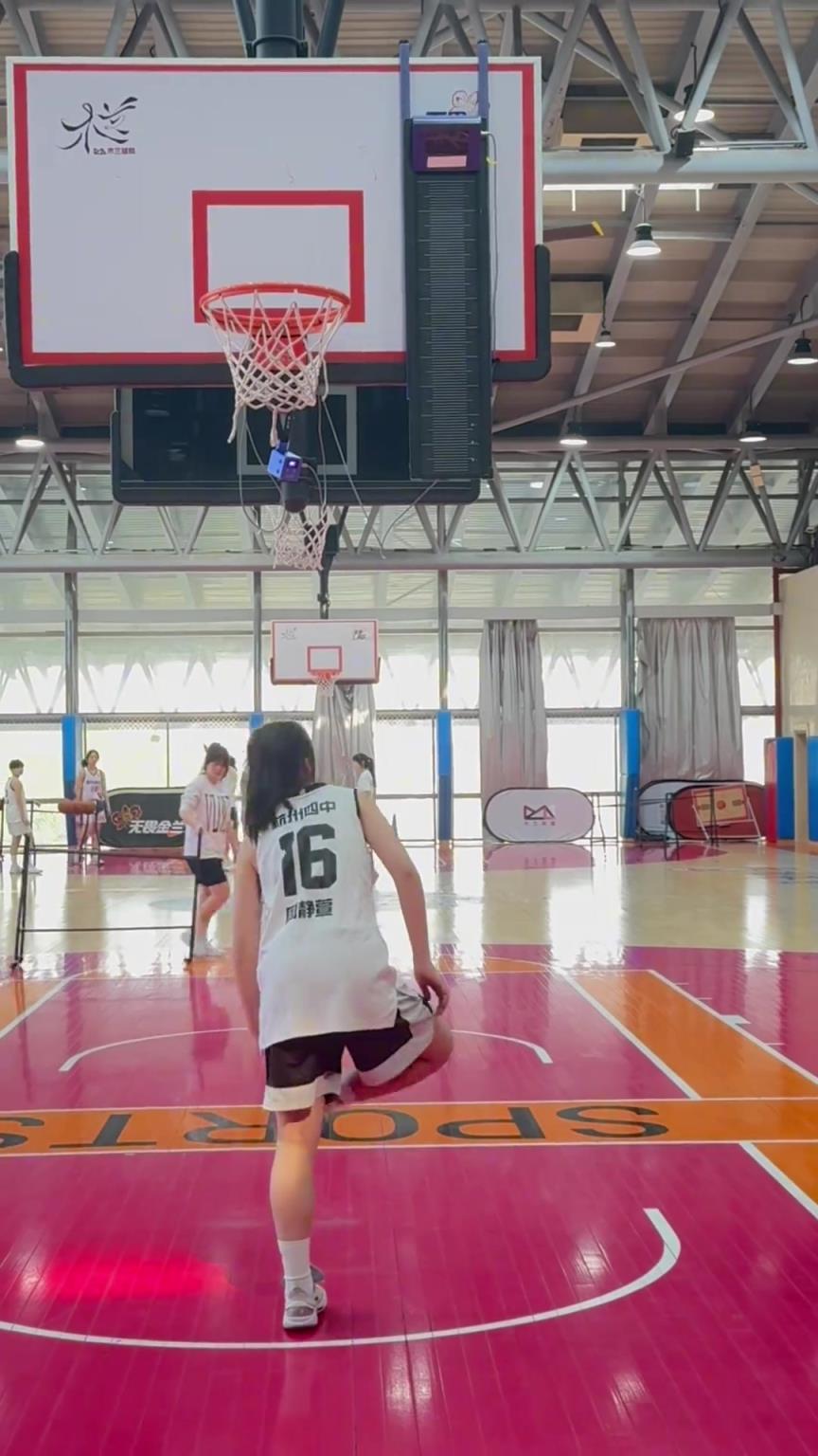 所以，你能摸高多少？